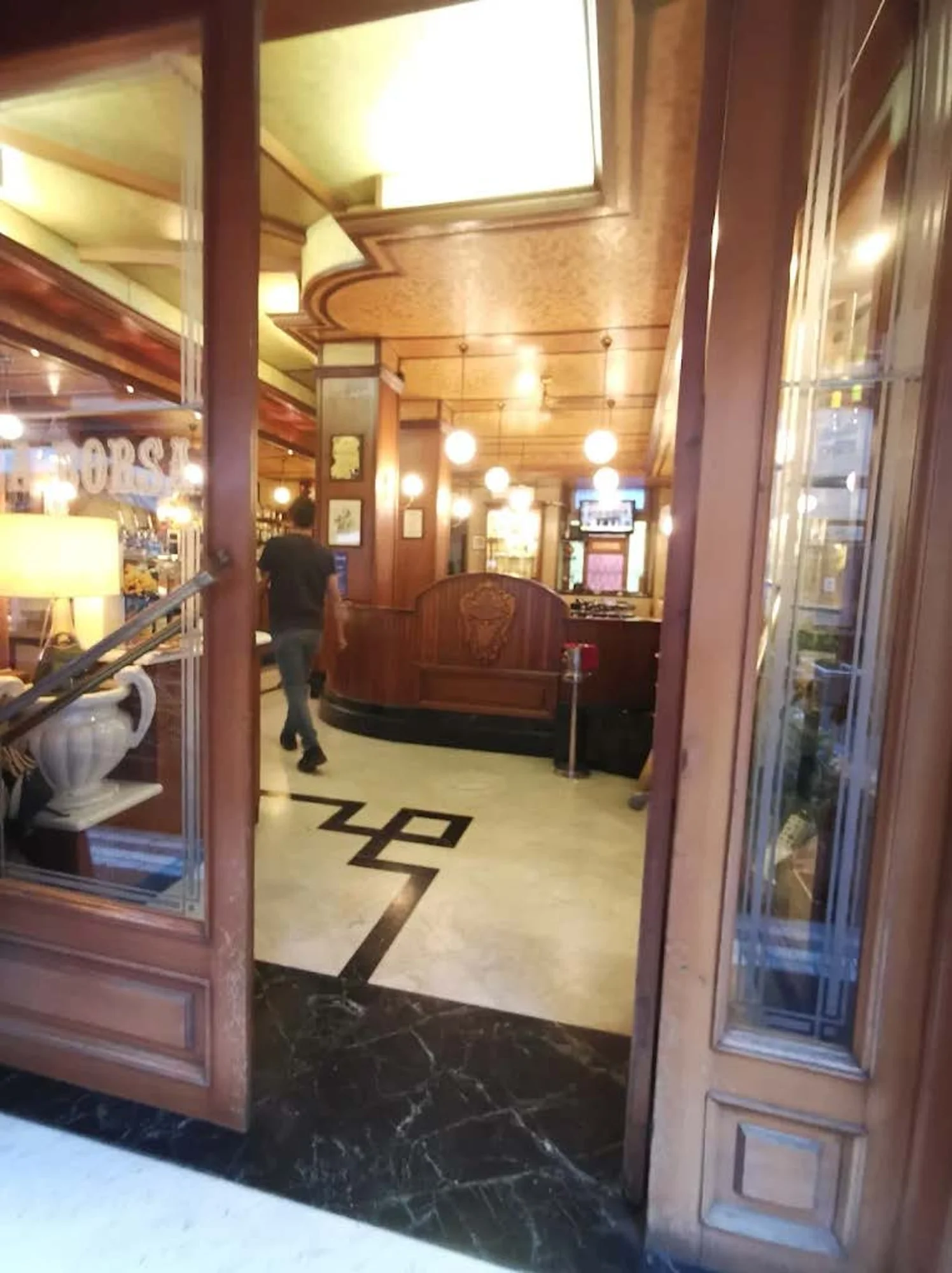 Cafè La Borsa - Gunel Rzayeva